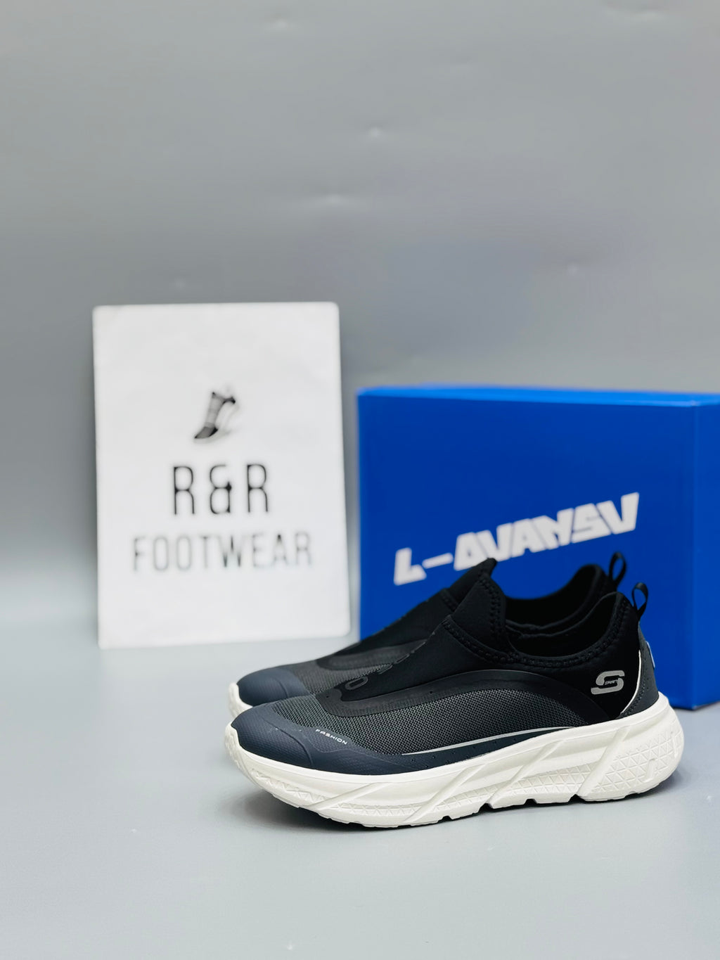 LI-NING RUNNING SHOES
