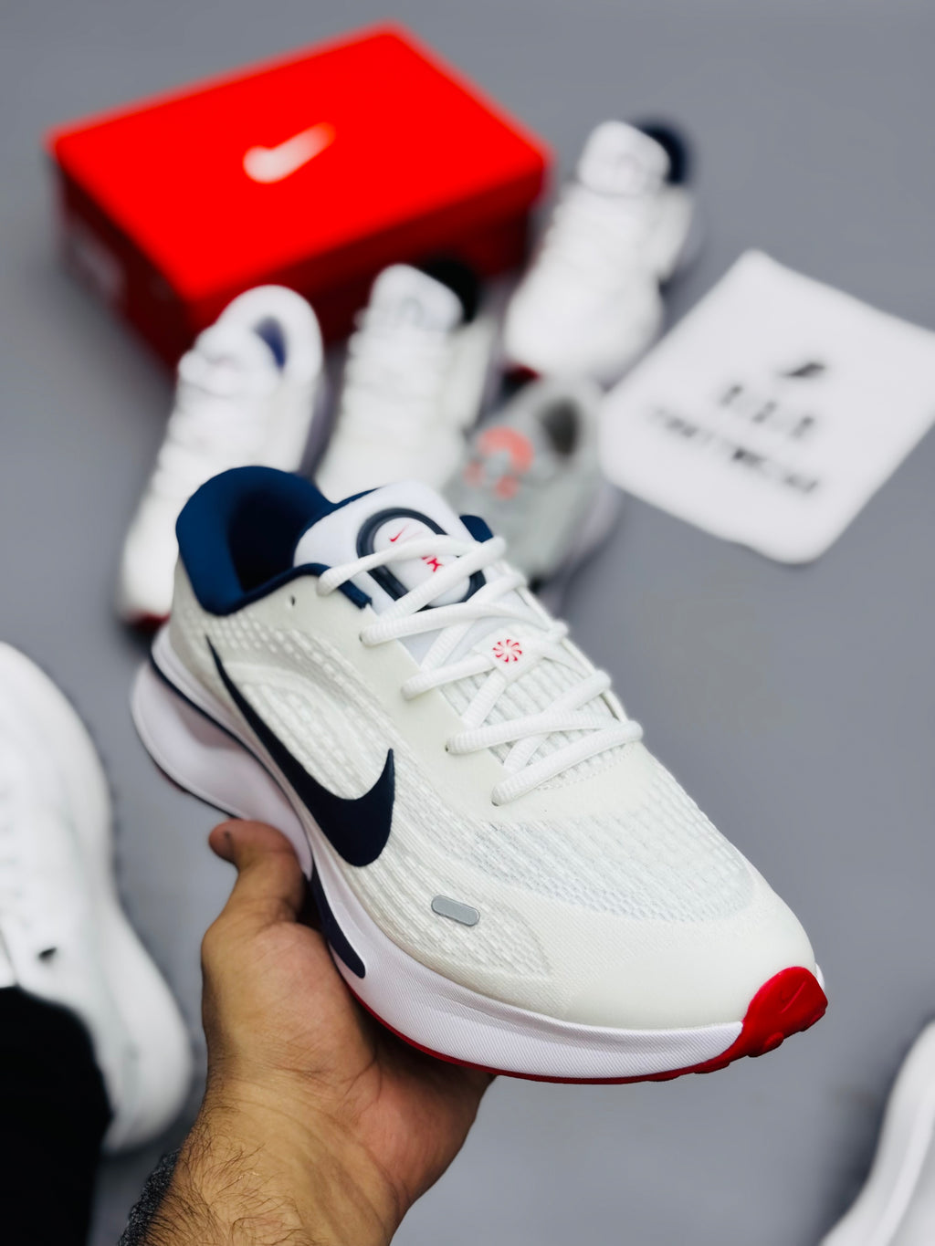 NK Journey Run Men's Road Running Shoes
