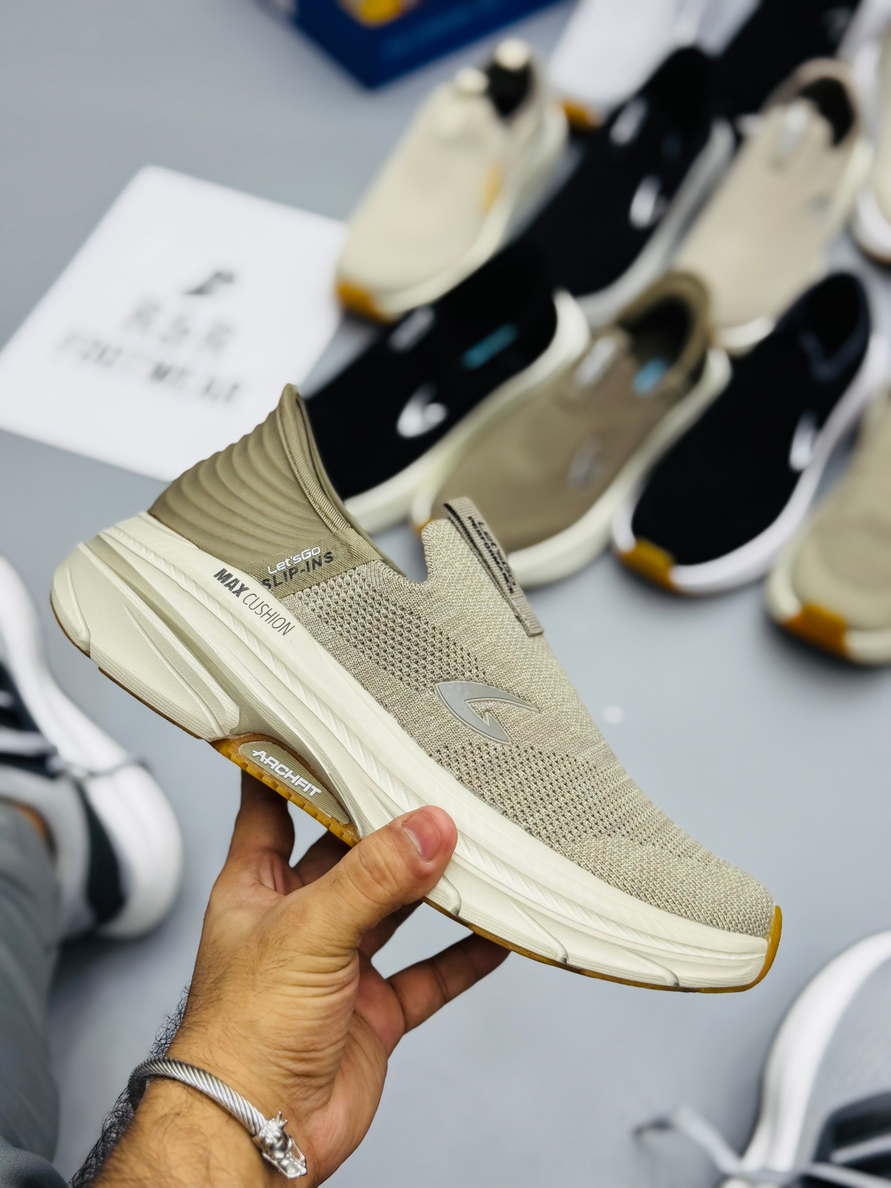 Skechers Archfit Let’s Go Slip In