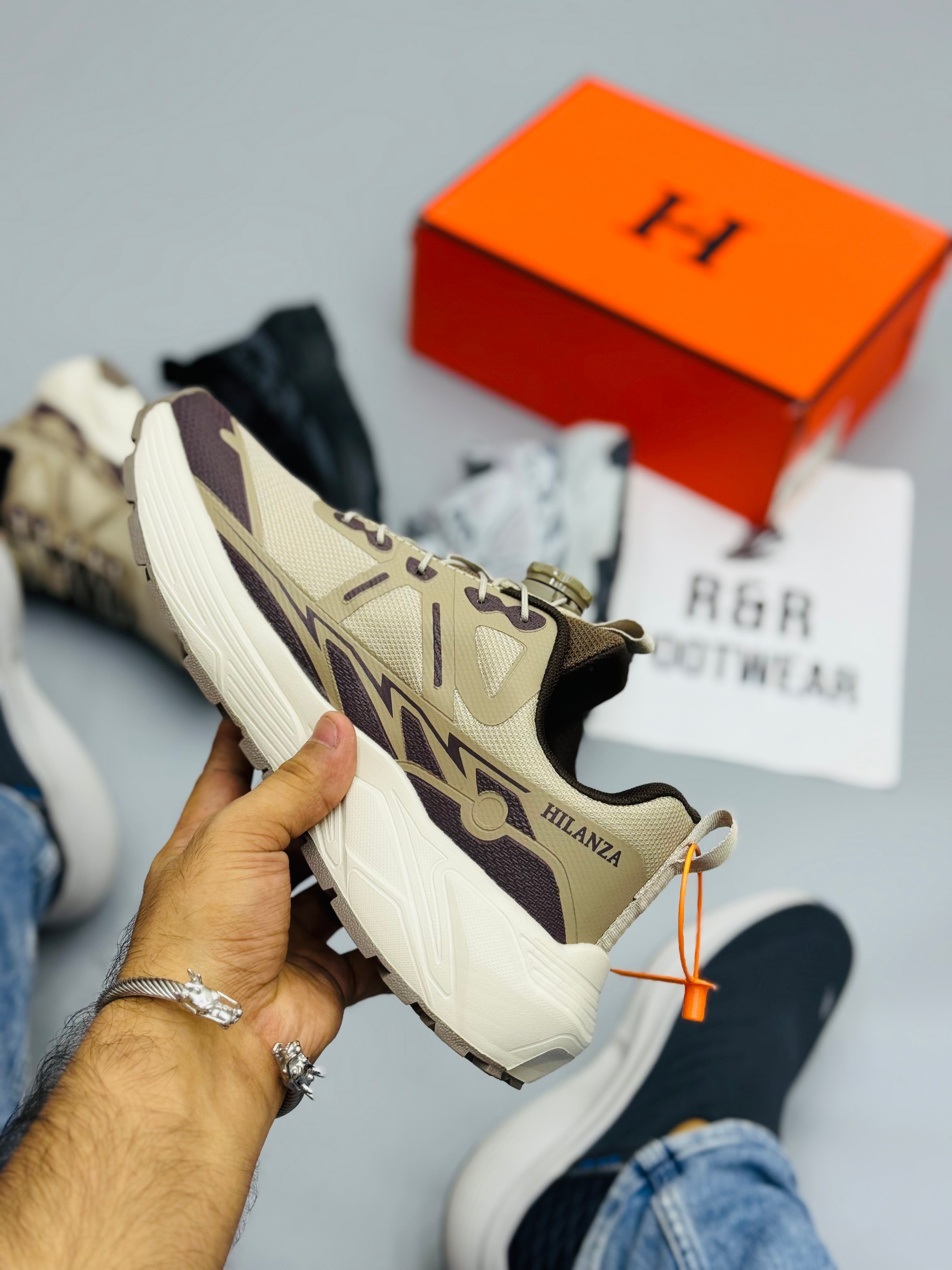 Hilanza Sports Shoes