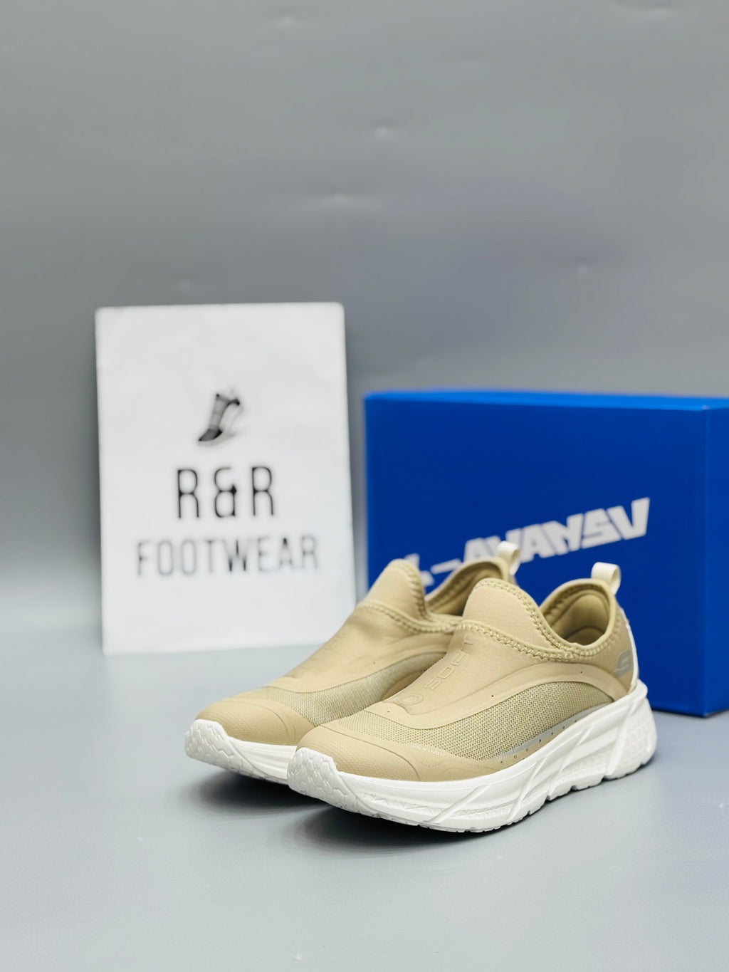 LI-NING RUNNING SHOES