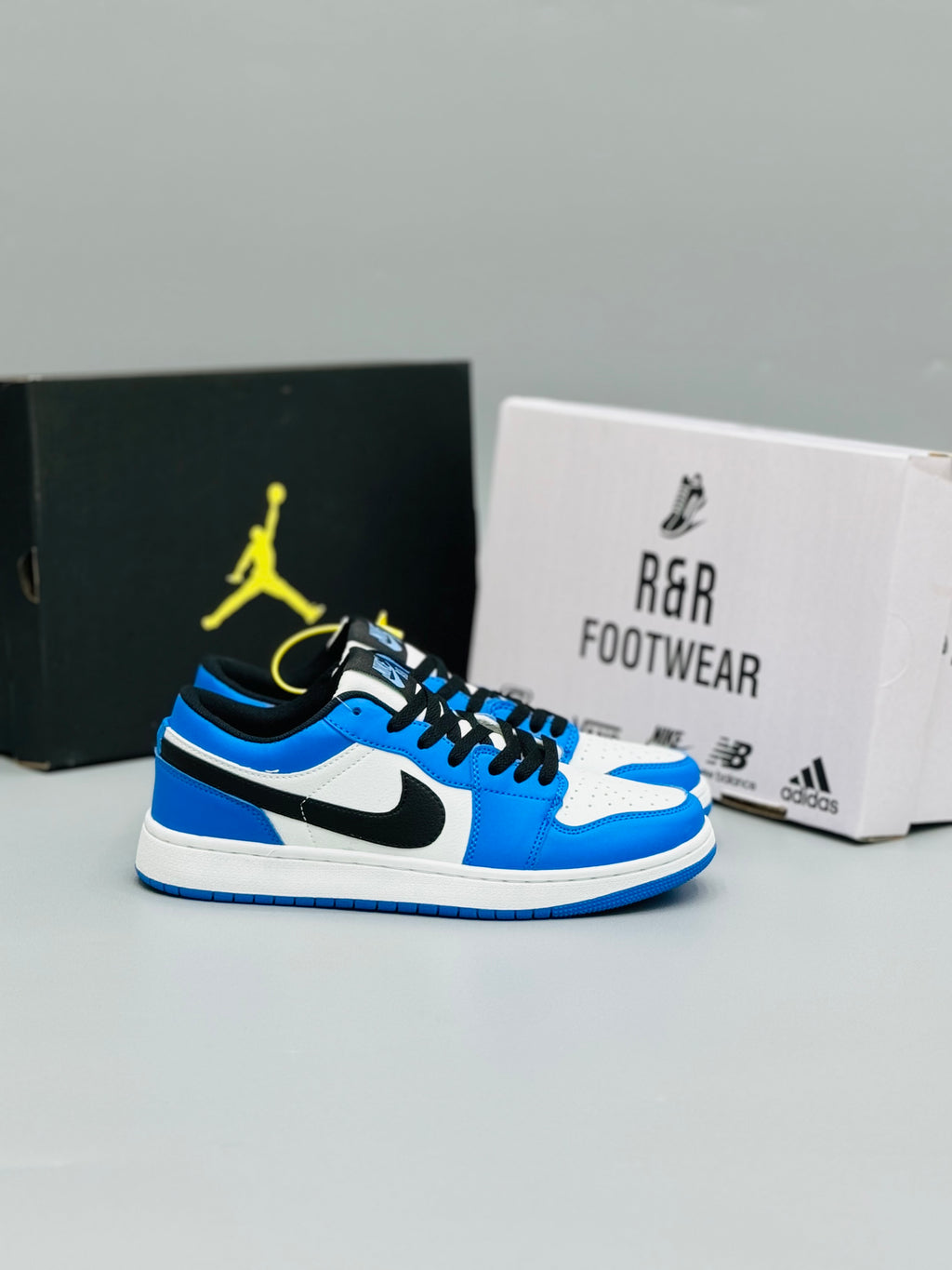 Nk air Jordan low 1