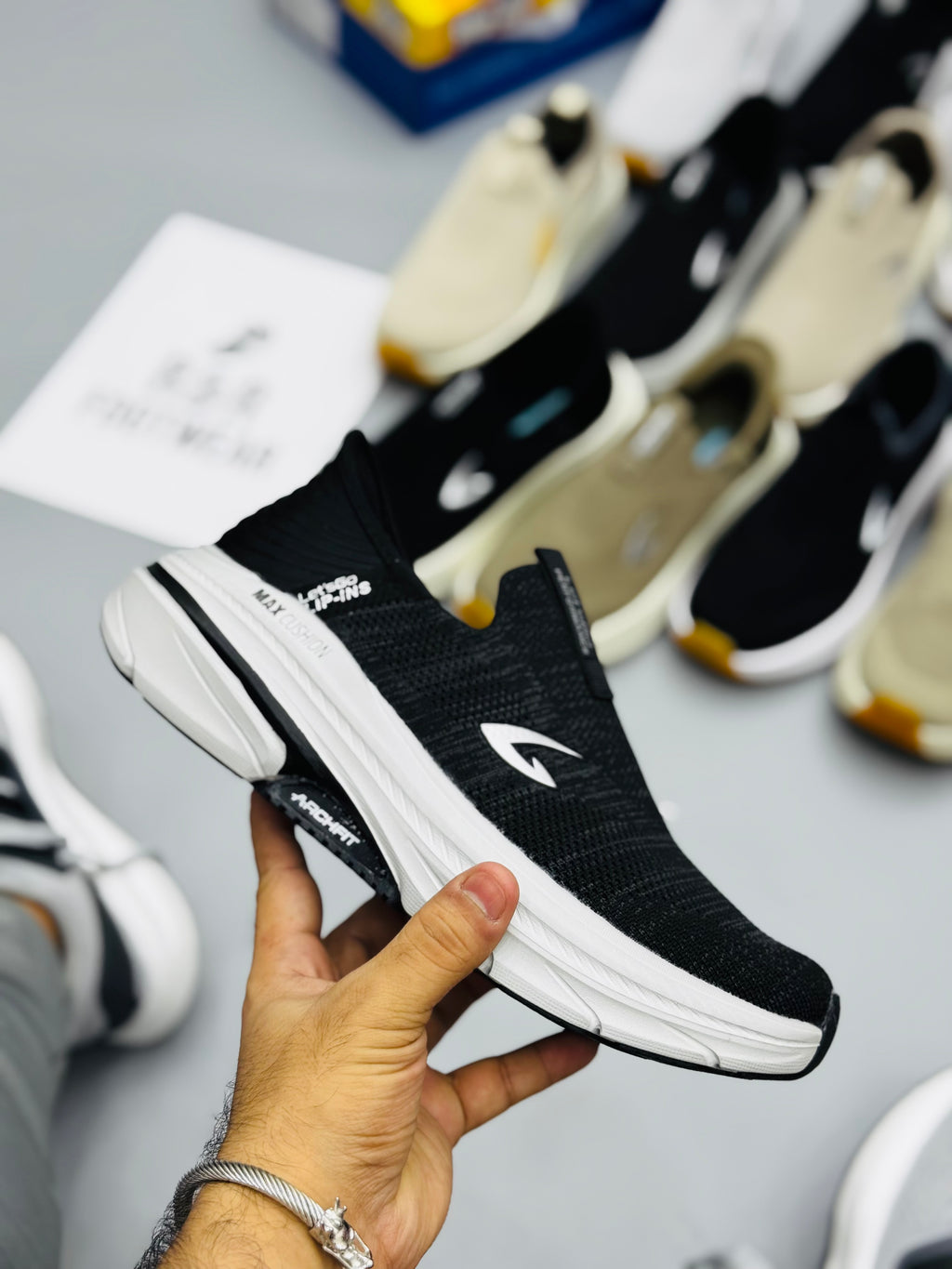 Skechers Archfit Let’s Go Slip In
