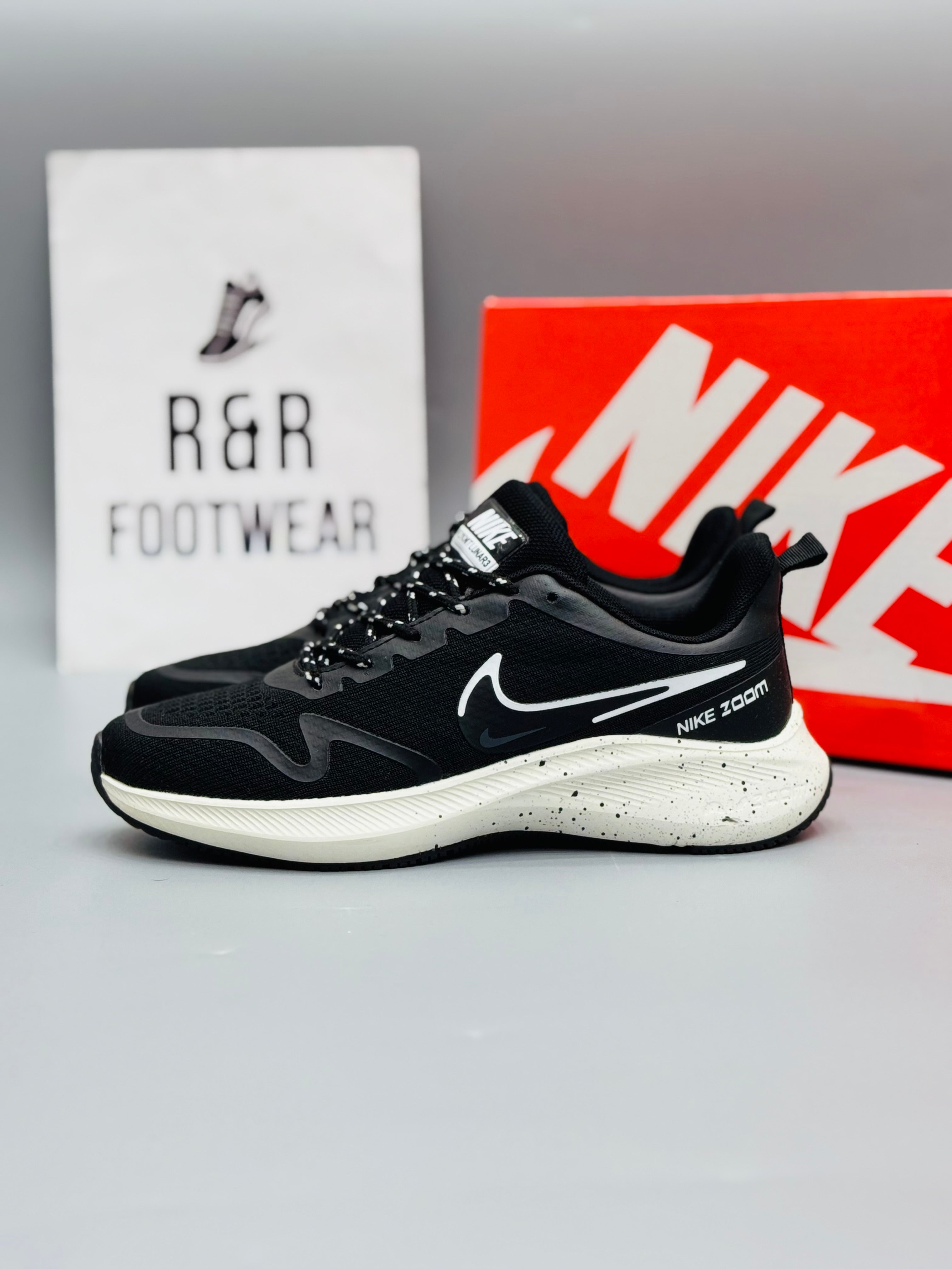NK Runners Flyknit