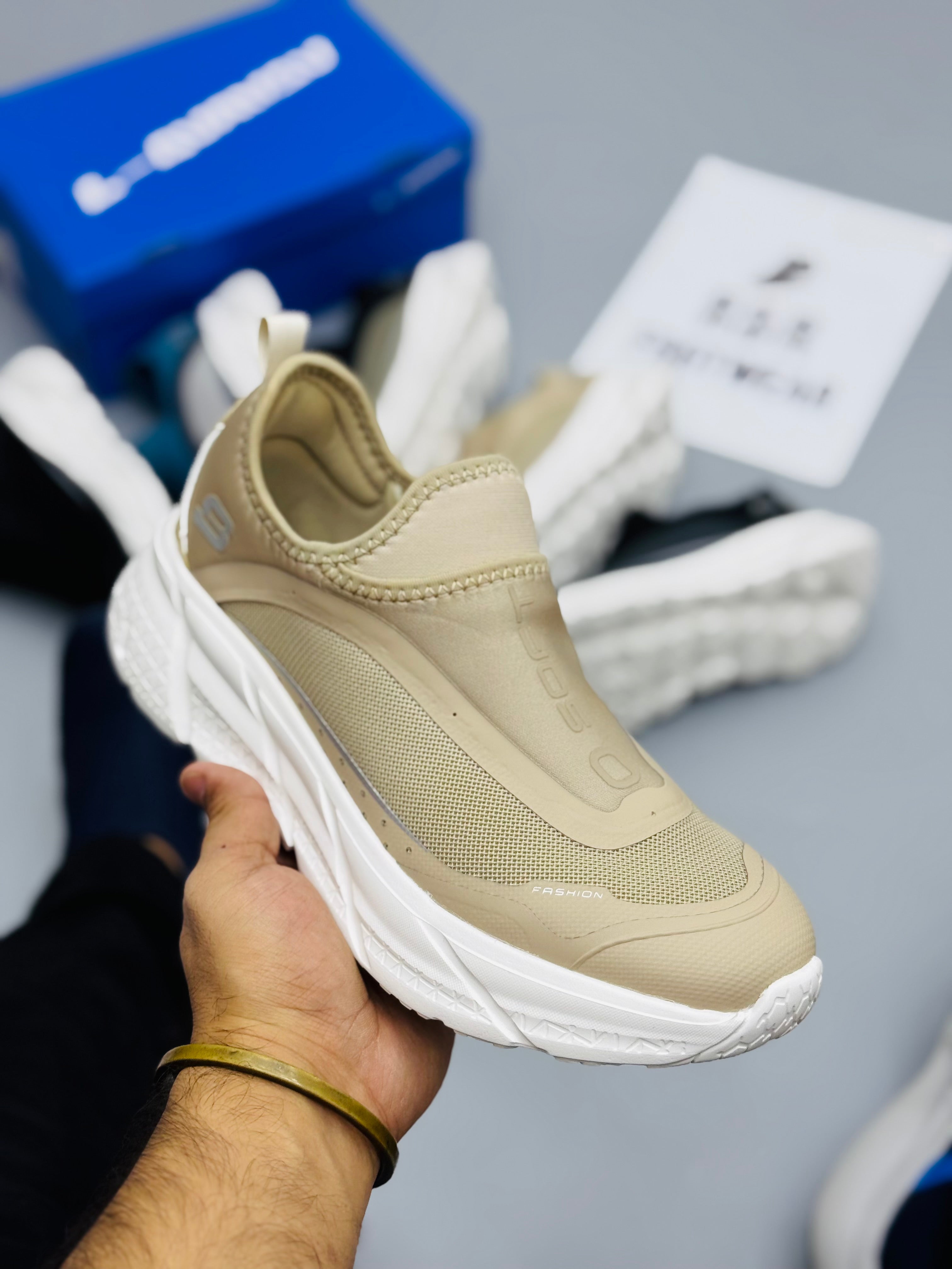LI-NING RUNNING SHOES