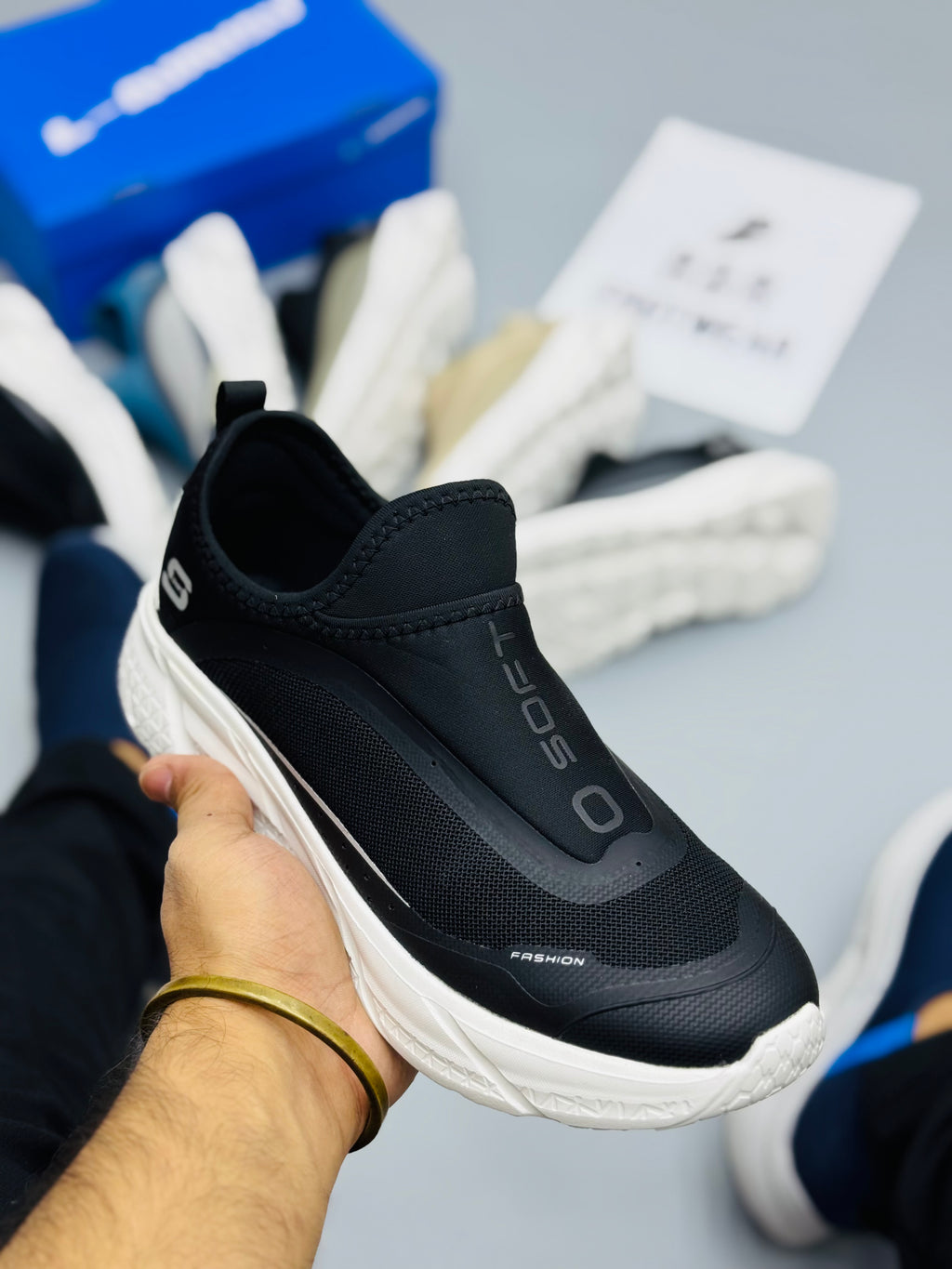 LI-NING RUNNING SHOES