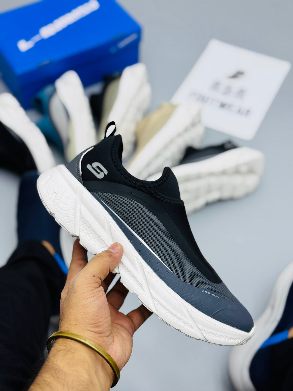 LI-NING RUNNING SHOES