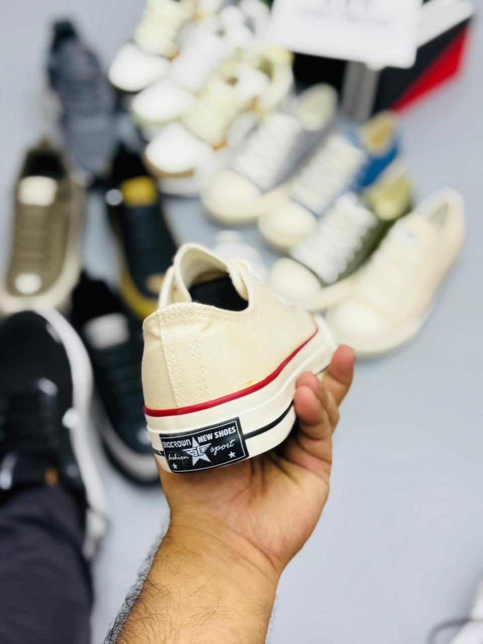 CANVA Sneakers