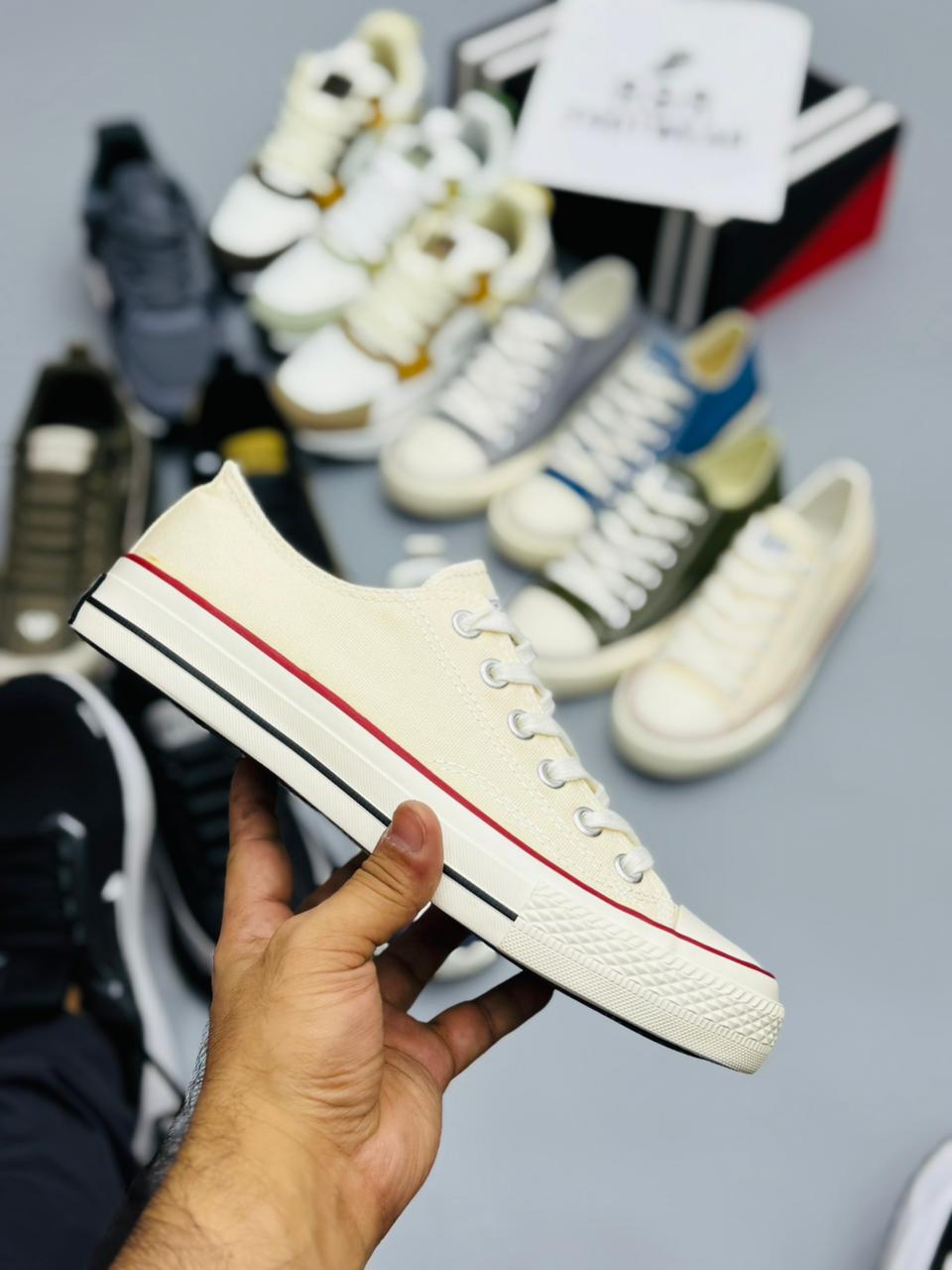 CANVA Sneakers