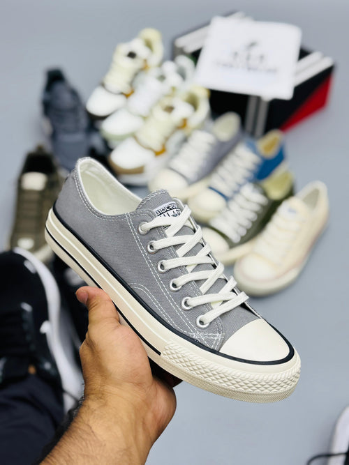 CANVA Sneakers