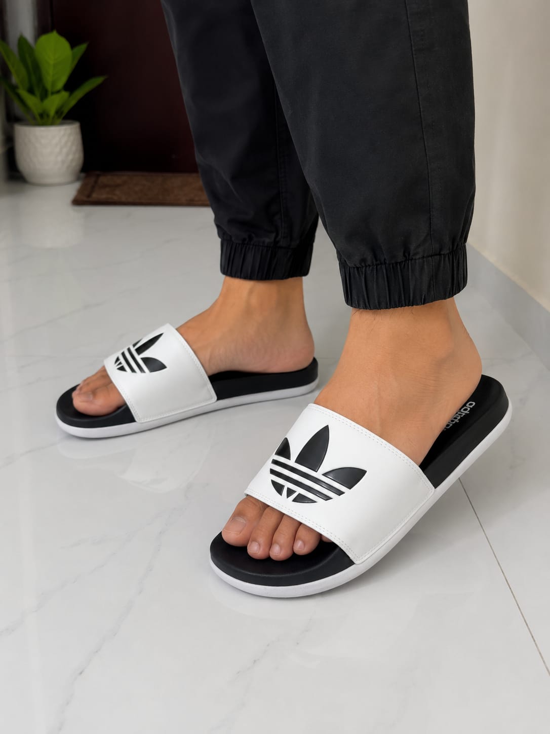 ADI Signature Slides (White)